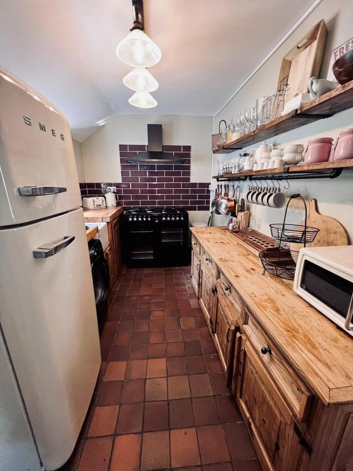 6 - Central Location - Entire House - Free Parking Merthyr Tydfil Zewnętrze zdjęcie